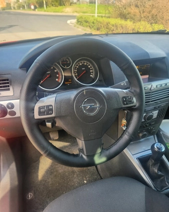 Opel Astra cena 12500 przebieg: 157000, rok produkcji 2005 z Rybnik małe 29